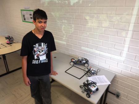 bruno_bernardo_16_anos_oficina_robotica